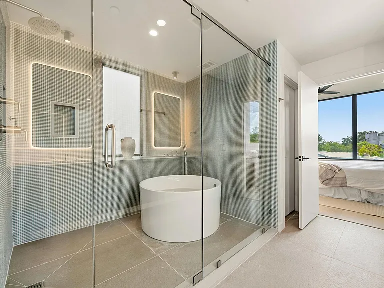 1403 Barton Hills Dr #3 — Photo 12