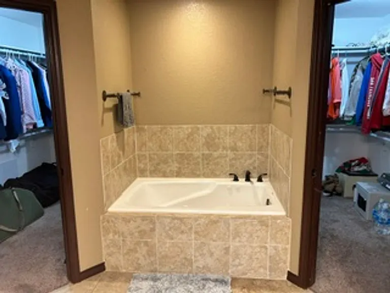 7065 McLeod Dr — Photo 27