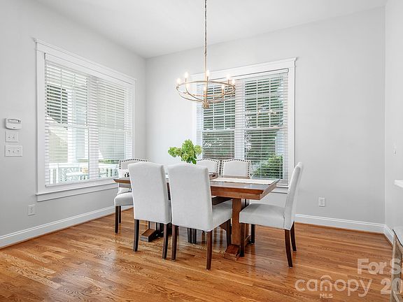 4th image of 15817 Trenton Place Rd