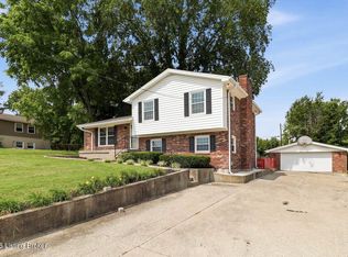 555 Ardmore Ln, Shelbyville, KY 40065