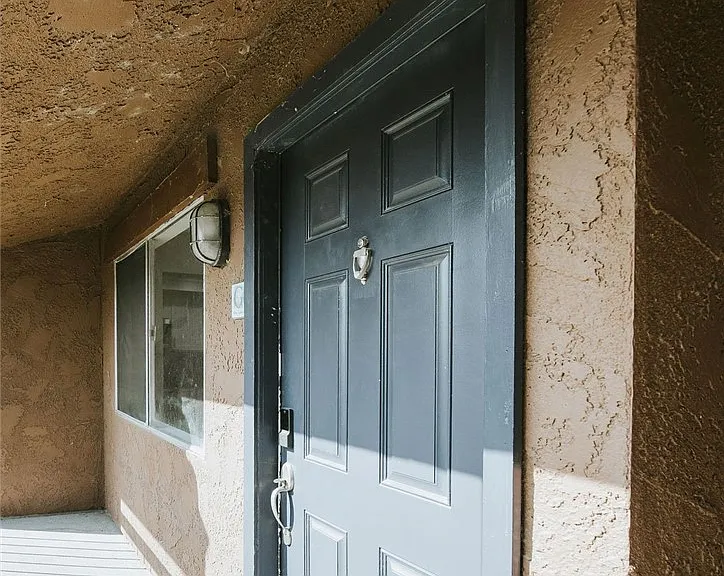 1554 Border Ave — Photo 13