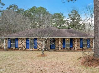 1005 Westbury Sq, Jackson, MS 39212