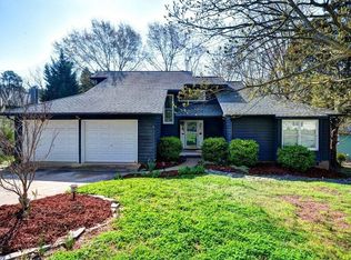 19034 Point Clear Dr, Tega Cay, SC 29708