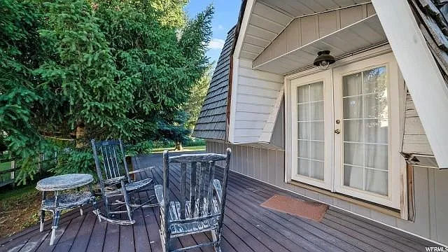 3 bed, 2112 sqft, $3,100 — Photo 4