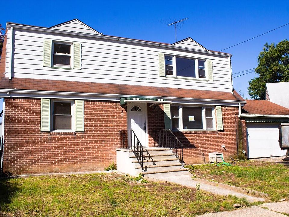 1st image of 18 Campfield St Floor 1