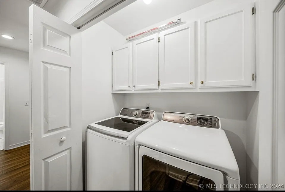 1204 W Jackson Ct — Photo 4