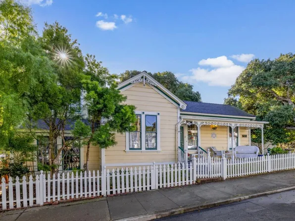 179 Pacific Ave, Pacific Grove, CA 93950