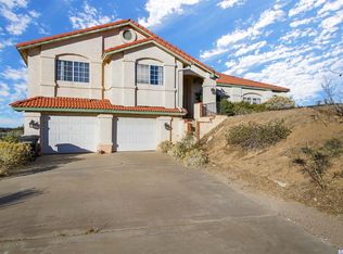 10636 Fargo St, Oak Hills, CA 92344