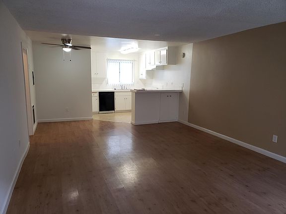 3rd image of 5321 Agnes Ave APT 2