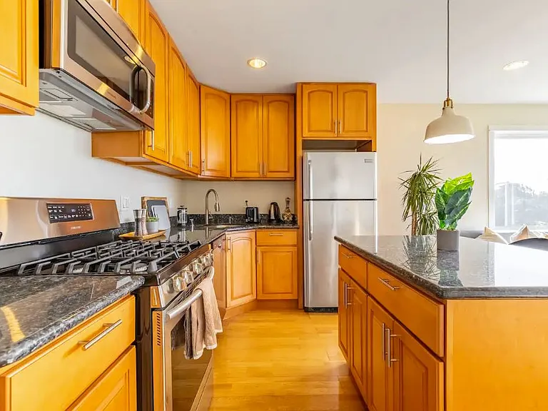 2690 Great Hwy #206 — Photo 7