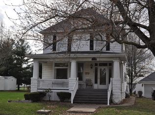 107 S Clermont St, Bowen, IL 62316