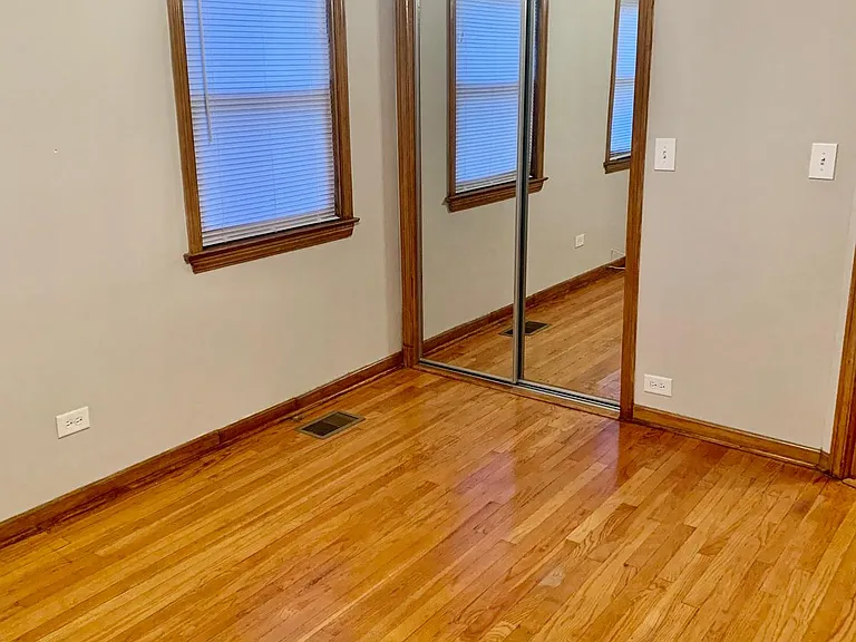 3355 N Ottawa Ave #1 — Photo 8