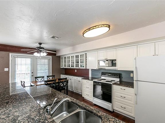 5th image of 513 Demarett Dr #16
