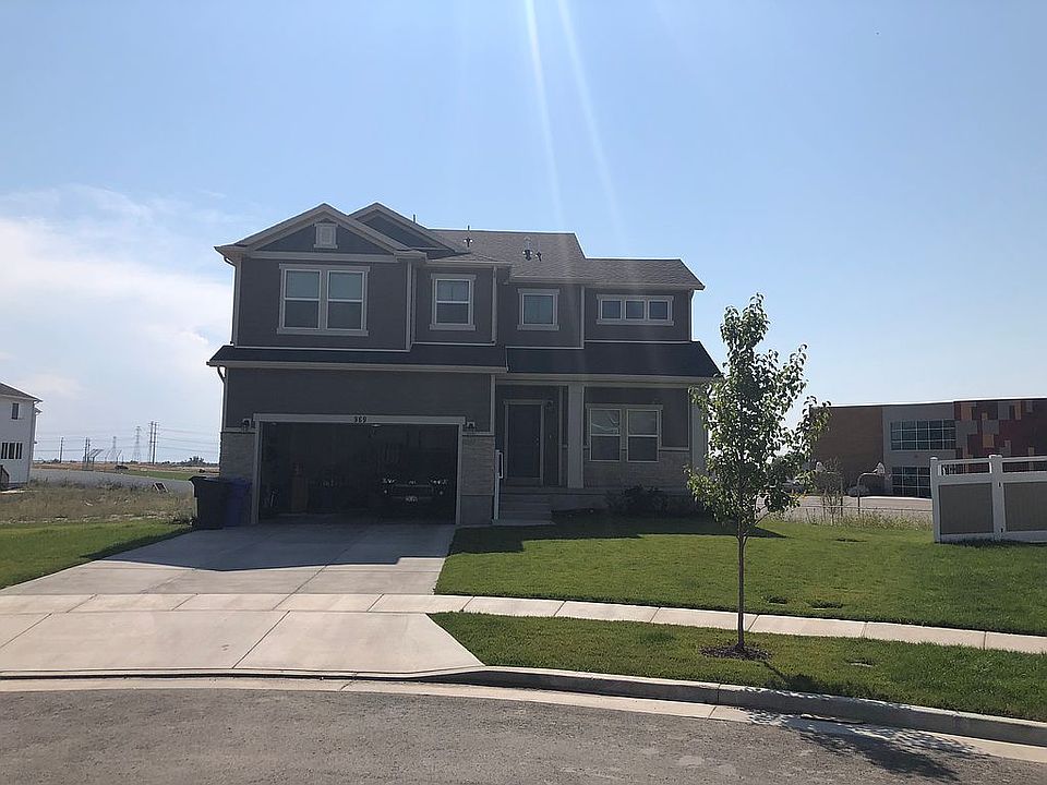 2nd image of 969 W Sedge Ct