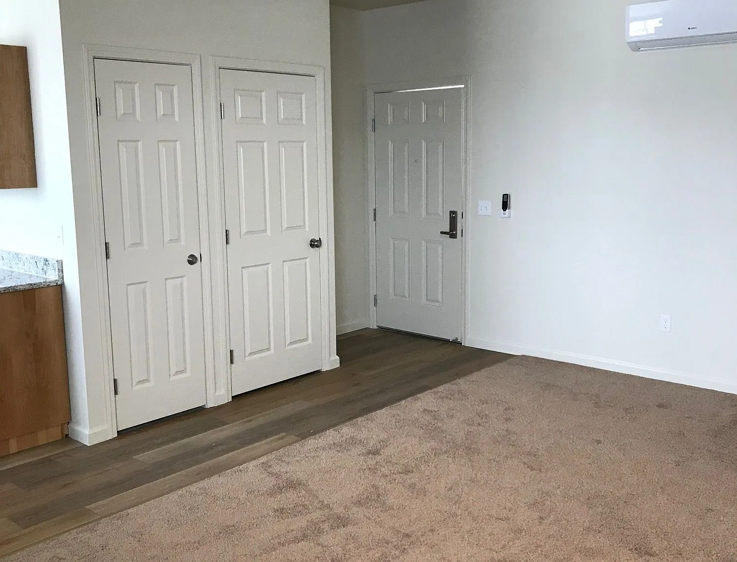 Daybreak Apartments — Photo 4
