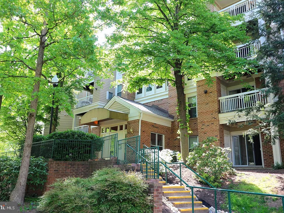 2204 Westcourt Ln #108