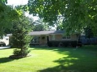 510 Greentree Dr, Trail Creek, IN