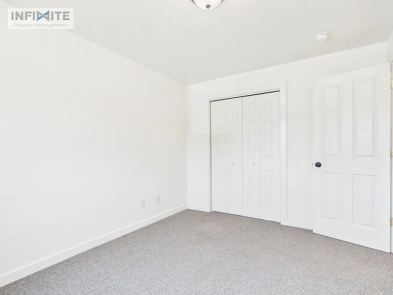 215 S 18th Ave #4 — Photo 13