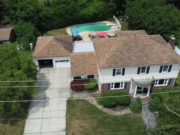 36 Duxbury St, Providence, RI 02909