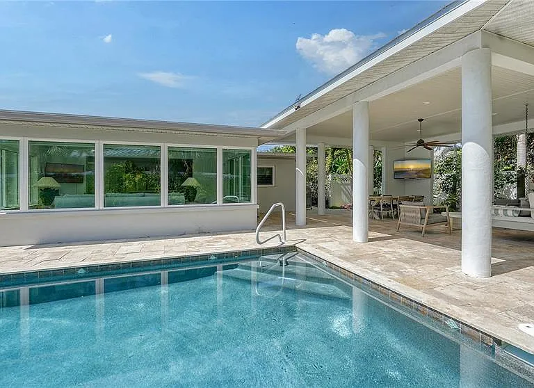 425 McKinley Dr — Photo 60