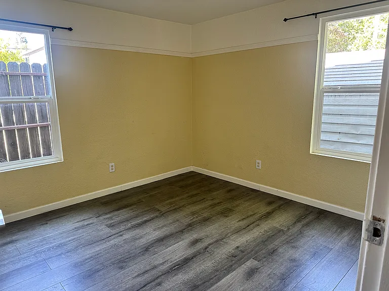 4406 18th Ave — Photo 9