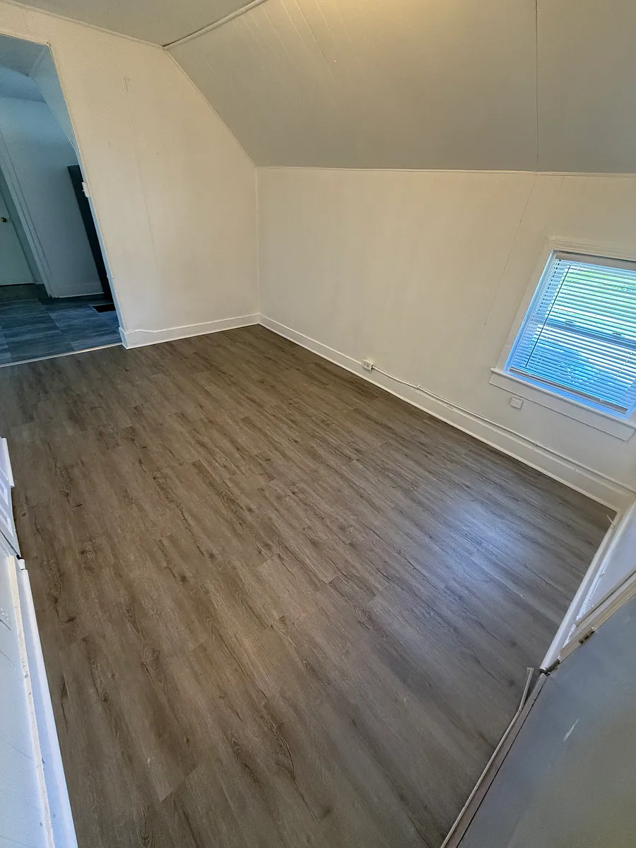 Building Photo - 531 N Schuyler Ave #2