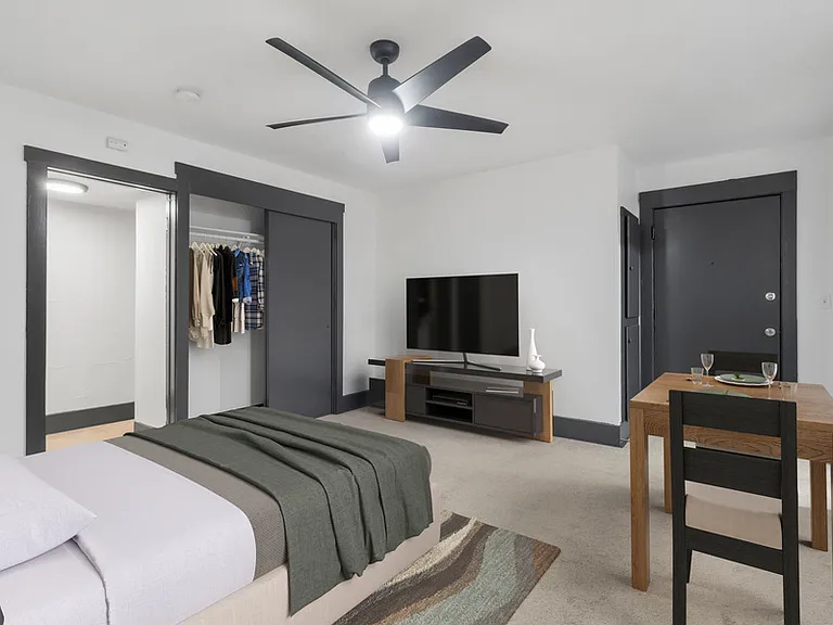 Kensington Apartments — Photo 13