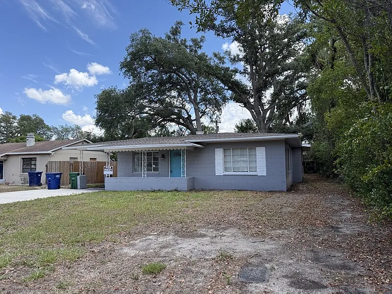 1318 Divot Ln — Photo 2