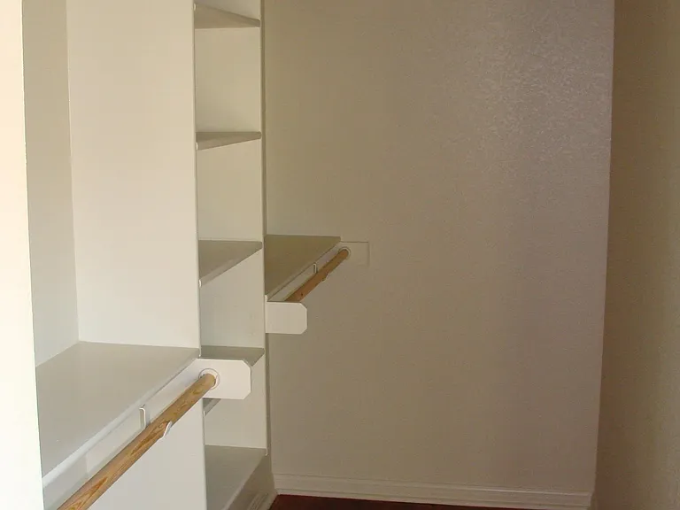 140 Meadow Park Cir — Photo 22