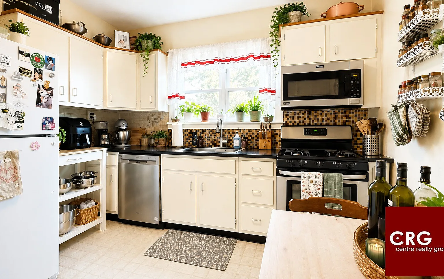 4 bed, 2.0 bath, $3,600 — Photo 3