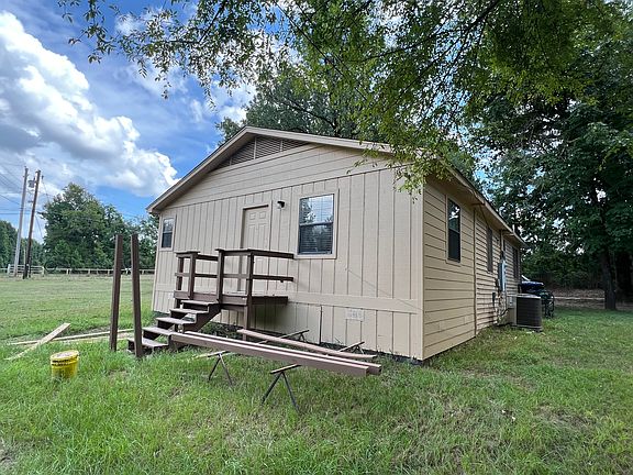 4th image of 130 Private Road 2221