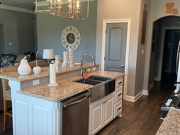 3rd image of 261 Evangeline Creek Dr Unit 9