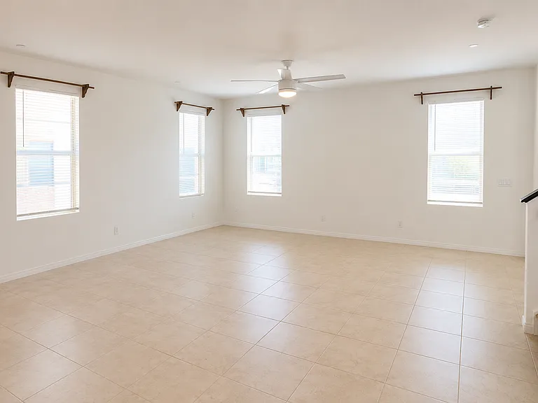 1062 Seaglass Way — Photo 3