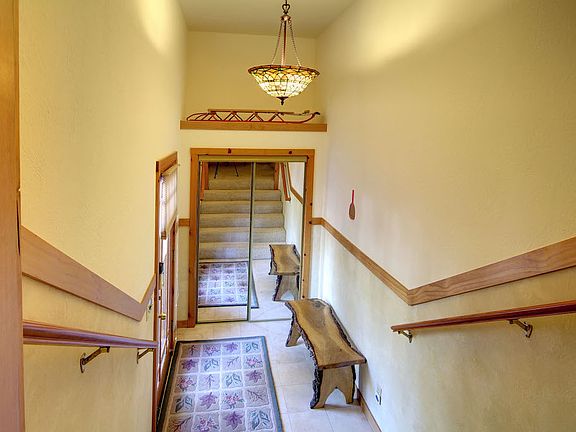 3rd image of 738 Tehama Dr