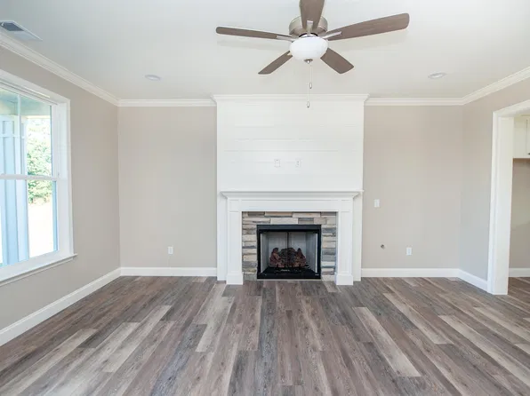 220 Water Mill Rd, Cowpens, SC 29330