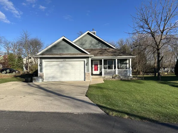 N6836 North Lake DRIVE, Elkhorn, WI 53121