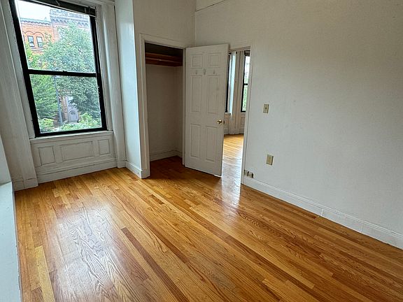 5th image of 521 Beacon St #2