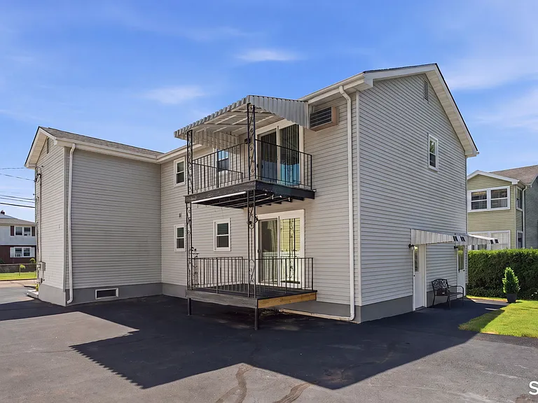 112 Joy Ln #1 — Photo 9