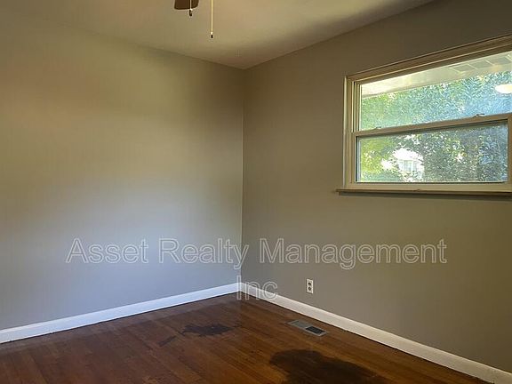 2nd image of 2701 Fairmont Blvd