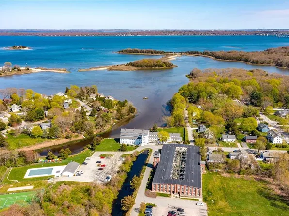 40 Web Ave APT 112, North Kingstown, RI 02852