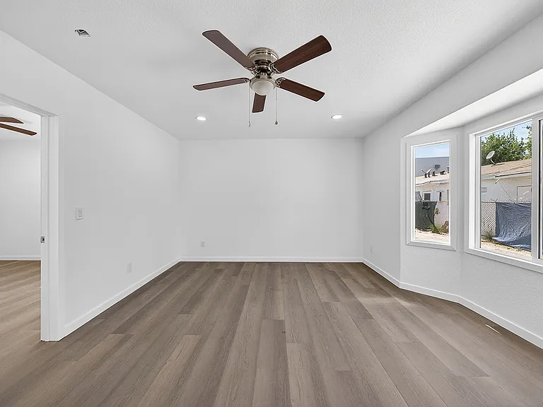 1709 Sichel St #1711-1/2 — Photo 9
