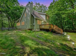 124 Granite Dr, Hawley, PA 18428