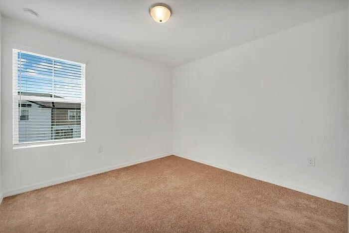 840 Grandin St — Photo 17