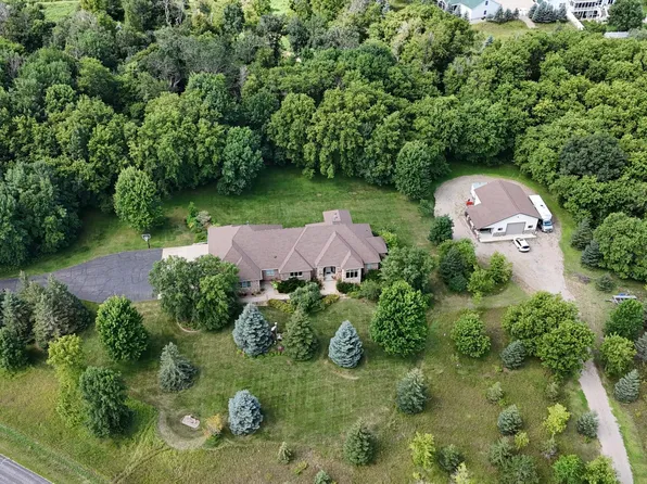 22235 Ridgeview Dr, Saint Cloud, MN 56301