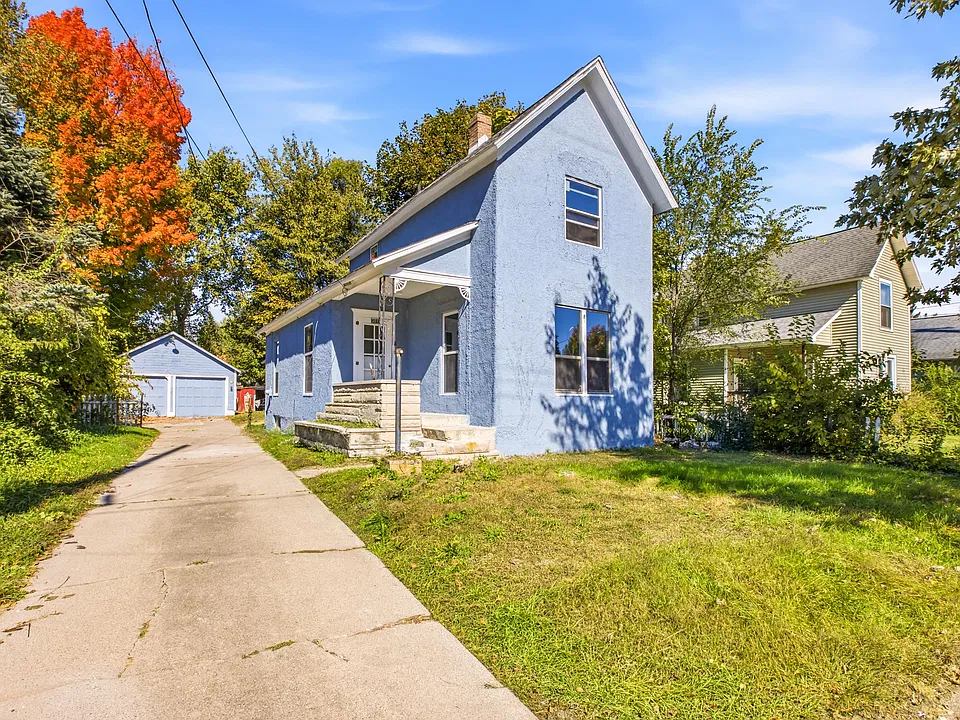 381 Emmett St E #381