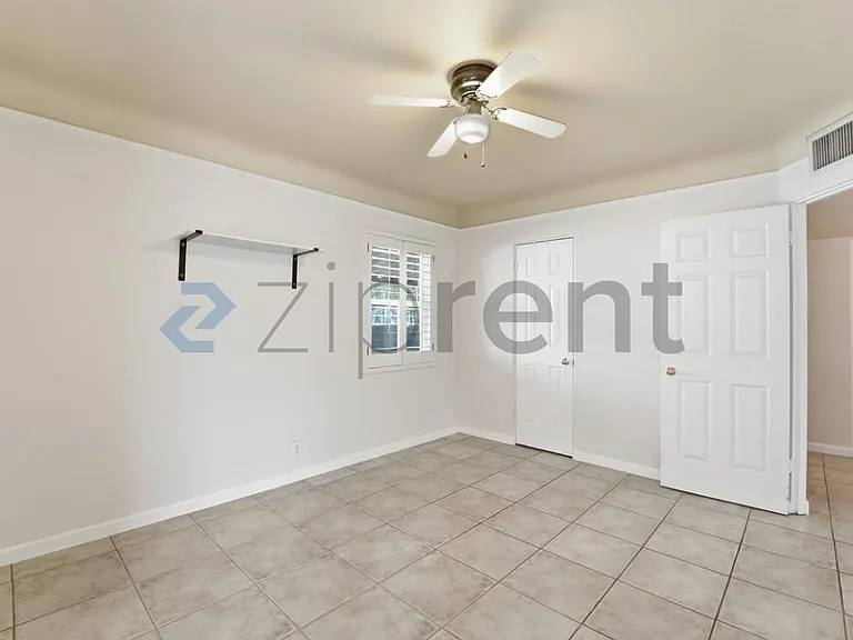 78 W Cambridge Ave — Photo 20