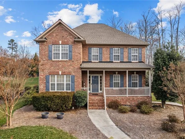 205 Panther Creek Ct, Winston Salem, NC 27107