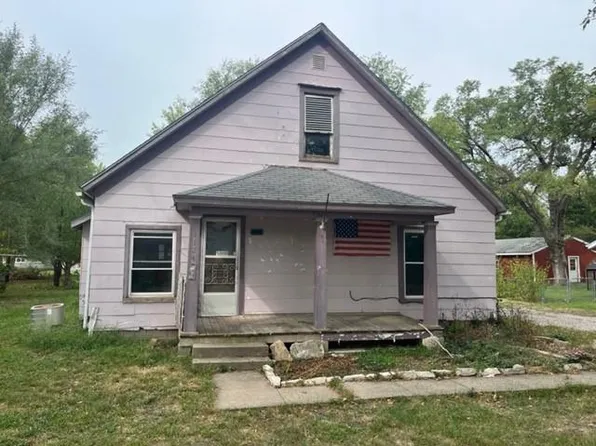 1124 N Cherry St, Ottawa, KS 66067