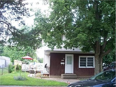 3rd image of 309 Railroad Ave