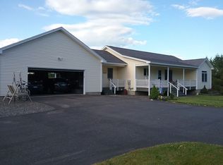 36 Taylor Rd, Winslow, ME 04901